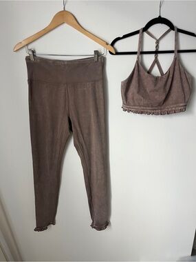 JoyLab Taupe Brown High-Waist Leggings and Bra Top Set with Ruffle Hem M